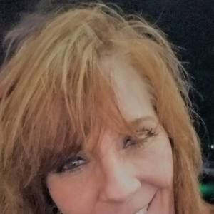 Meet your Posher, Maura